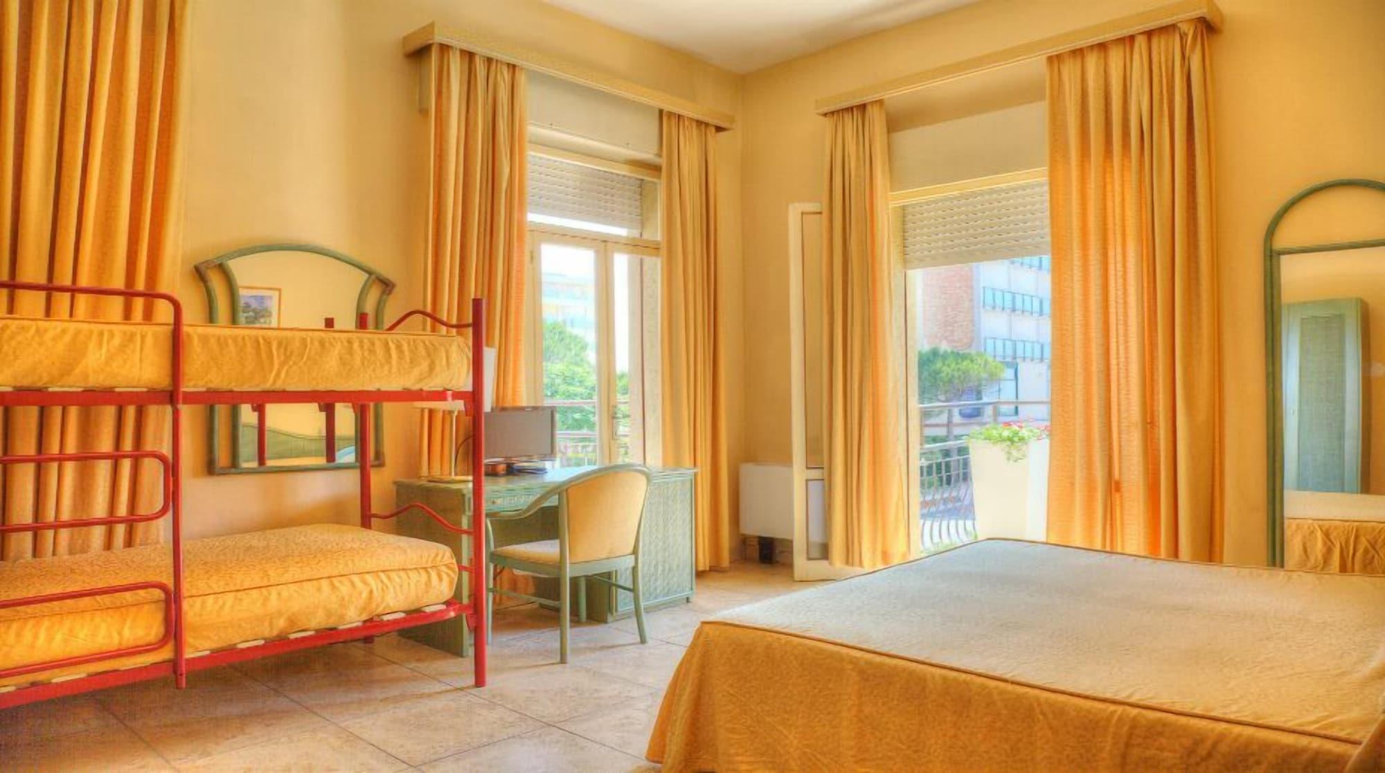 Hotel Amalfi Jesolo Extérieur photo