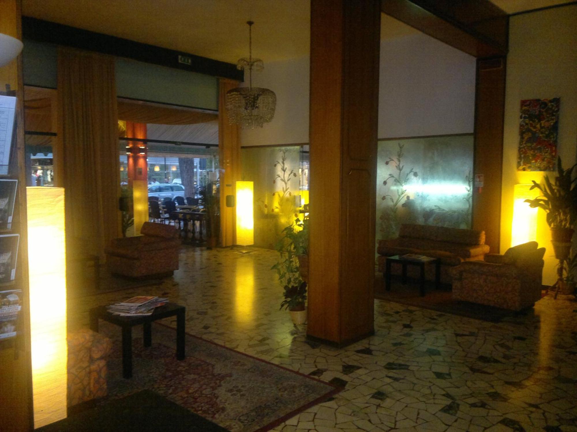 Hotel Amalfi Jesolo Extérieur photo