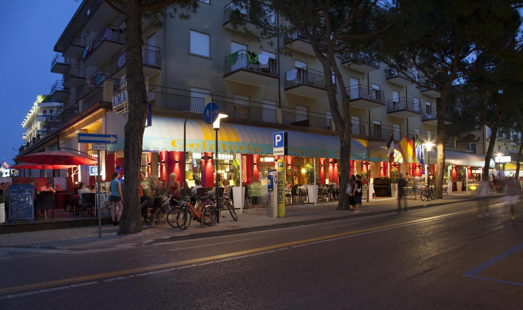 Hotel Amalfi Jesolo Extérieur photo